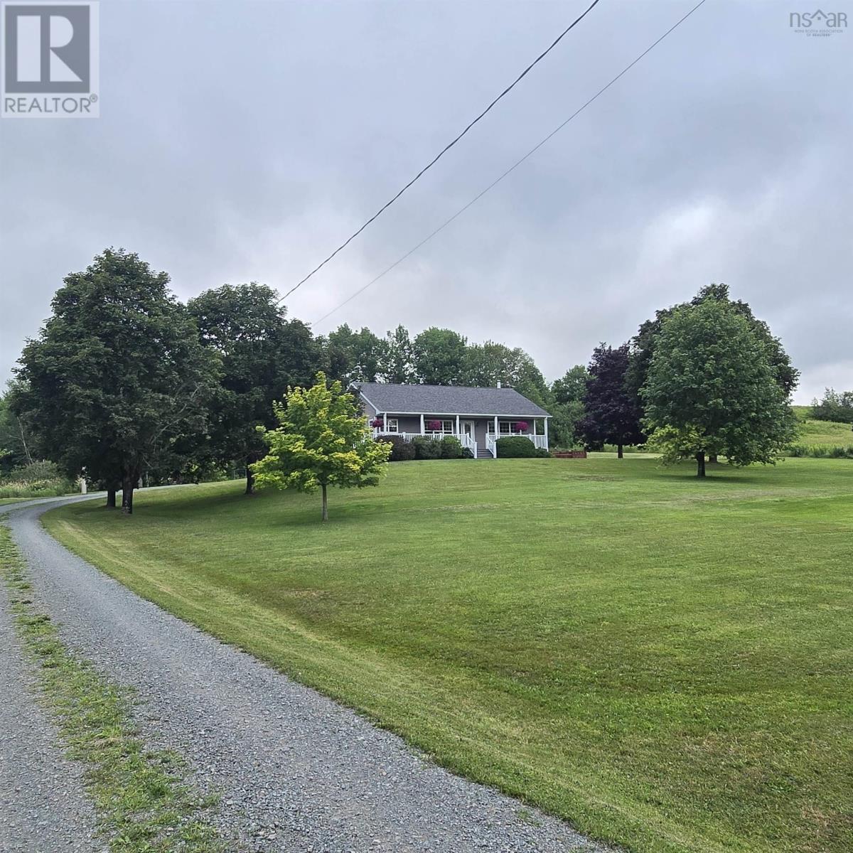263 Old Pinevale Road, Pinevale, Nova Scotia  B2G 2L3 - Photo 2 - 202618873